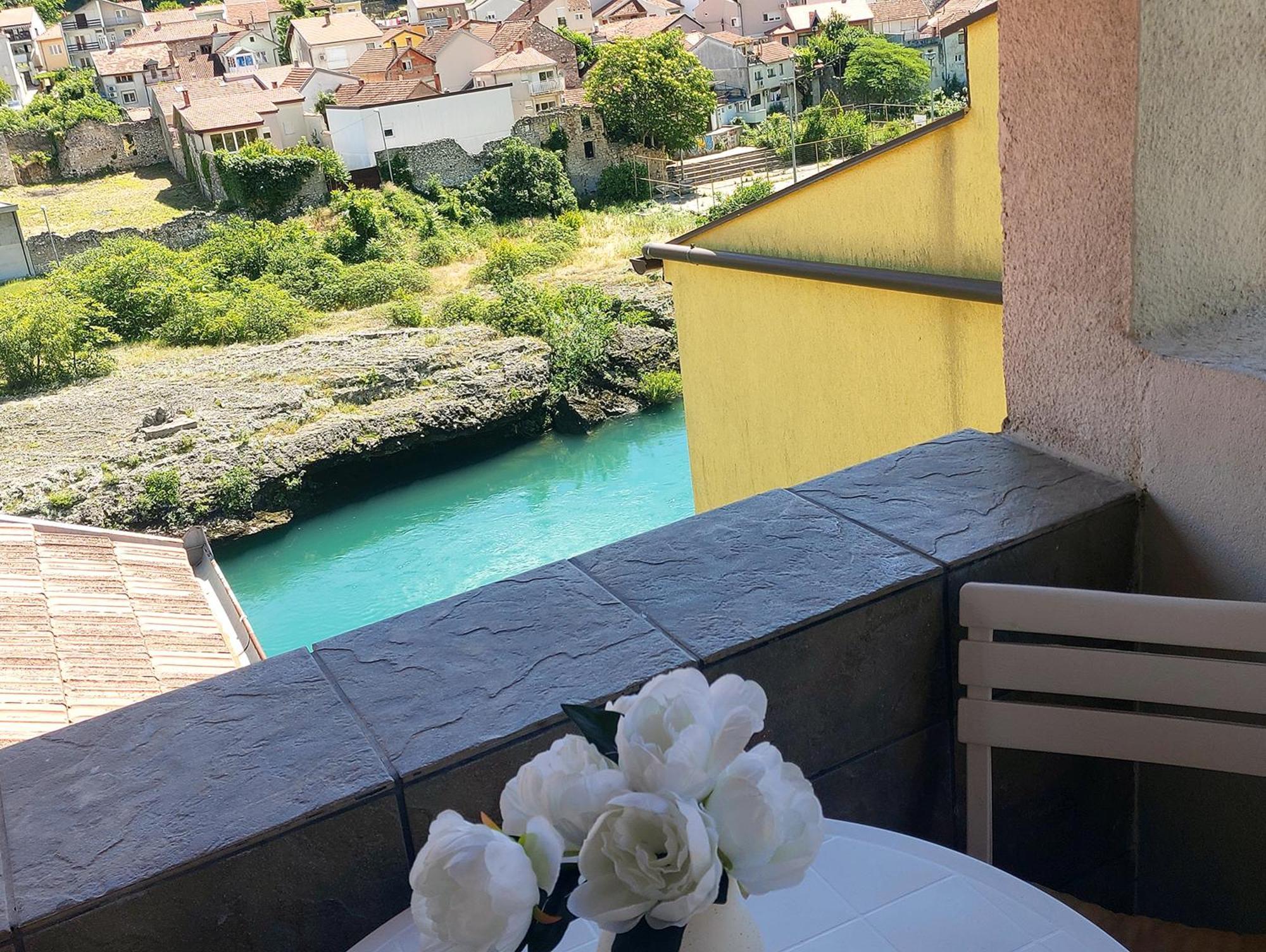 Zara Apartment With Terrace Near Old Town モスタル エクステリア 写真